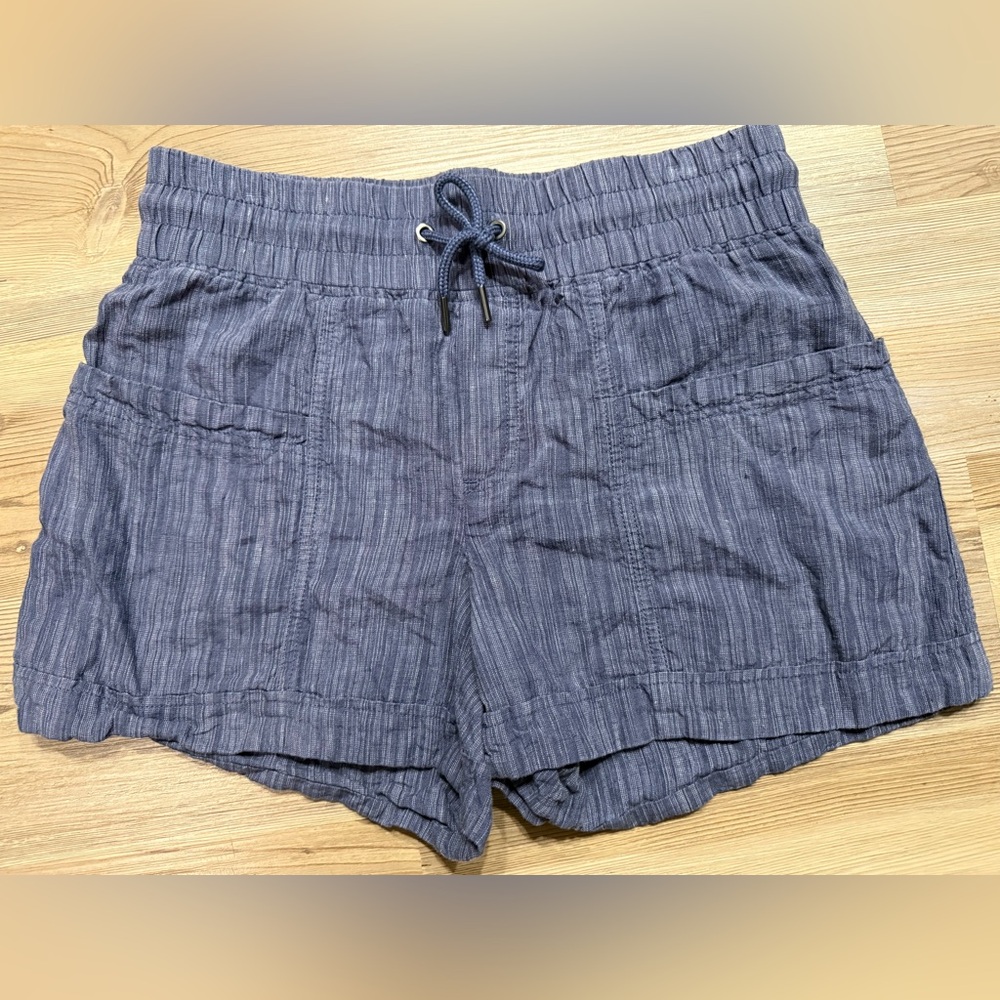 Athleta Cabo Linen Textured Shorts. - Picture 2 of 5